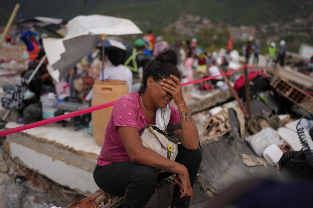 Venezuela Quake Survivors Face Growing Infection Crisis One Week Later