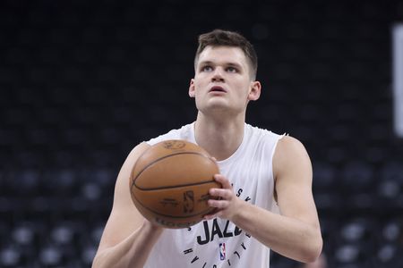 Lakers Acquire Walker Kessler from Jazz in Blockbuster Sign-and-Trade