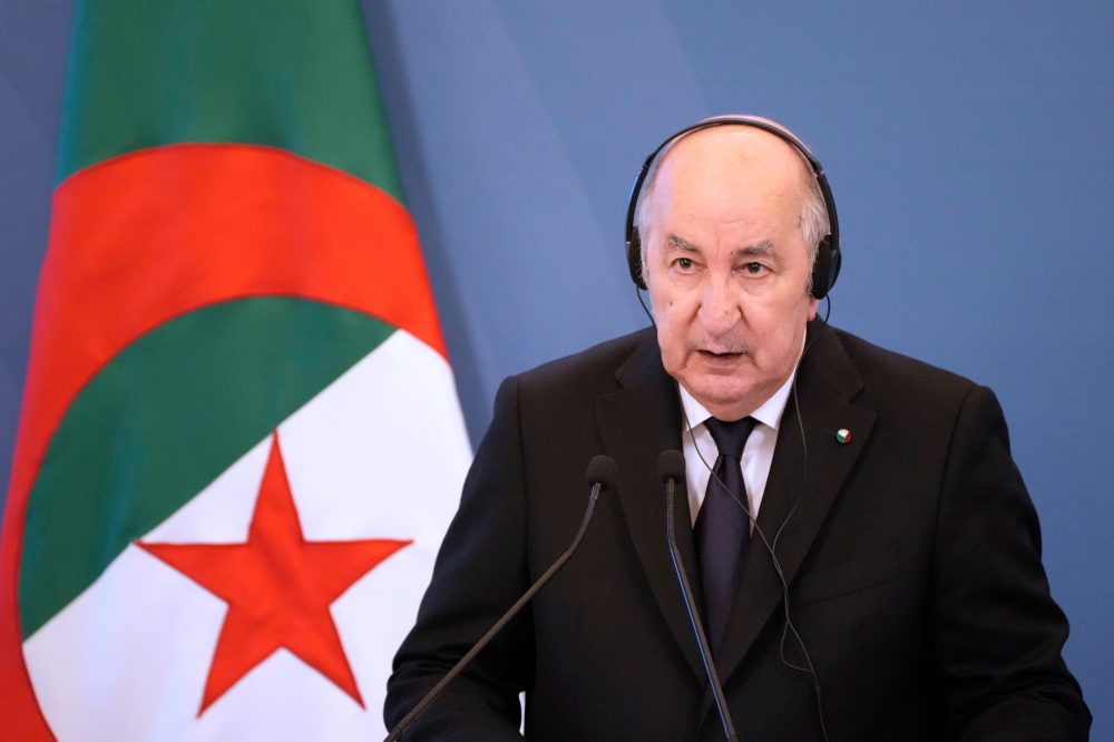 Algeria Holds Parliamentary Vote Amid Economic Worries and Candidate Crackdowns