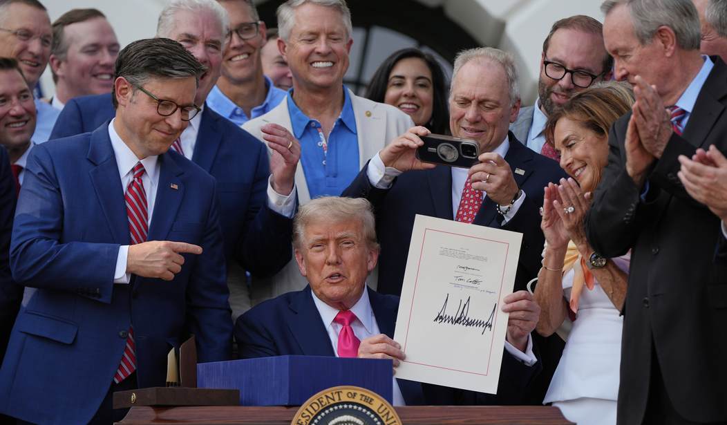 Republicans Mark One Year of Working Families Tax Cuts, Eye Midterms