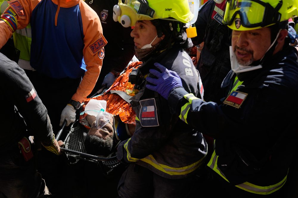 Venezuela Earthquake Survivor Pulled from Rubble After 8 Days as Death Toll Tops 2,200