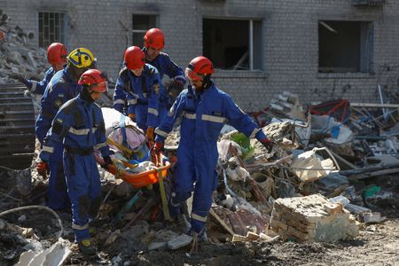 Kyiv Volunteers Race to Save Lives After Massive Russian Strike