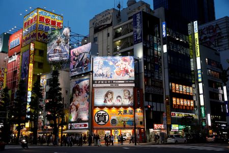 Japan’s Services Sector Bounces Back to Growth in June, Survey Finds
