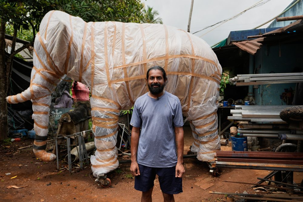 Robotic Elephants Stir Debate at Hindu Temples Across India