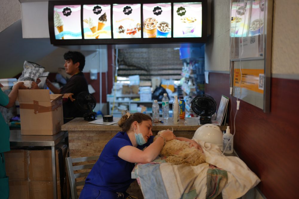 Venezuelan Earthquake Survivors Find Hope at ‘Hospital McDonald’s’