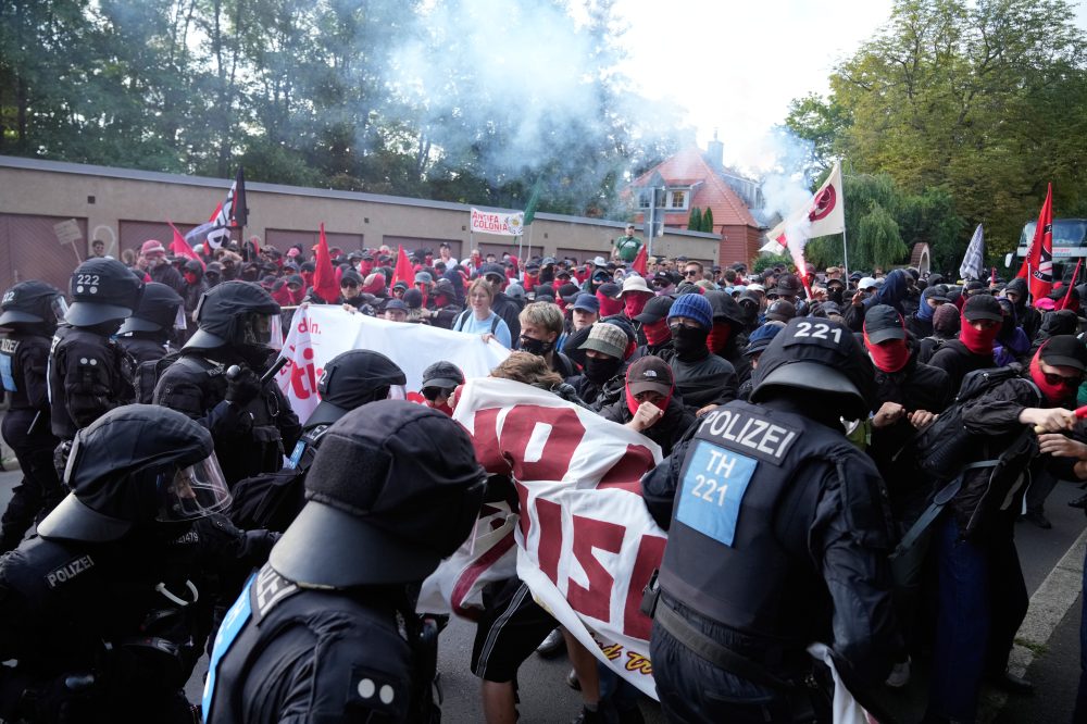 Clashes Erupt as Germany’s Far-Right AfD Party Holds Leadership Convention