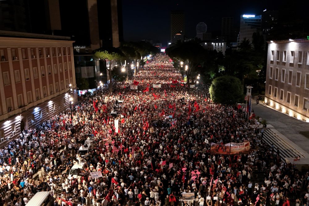 Albania Erupts for 35th Night: Protesters Demand PM’s Resignation