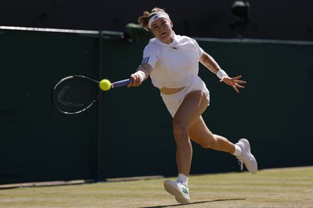 Muchova Defeats Fellow Czech Krejcikova to Advance at Wimbledon