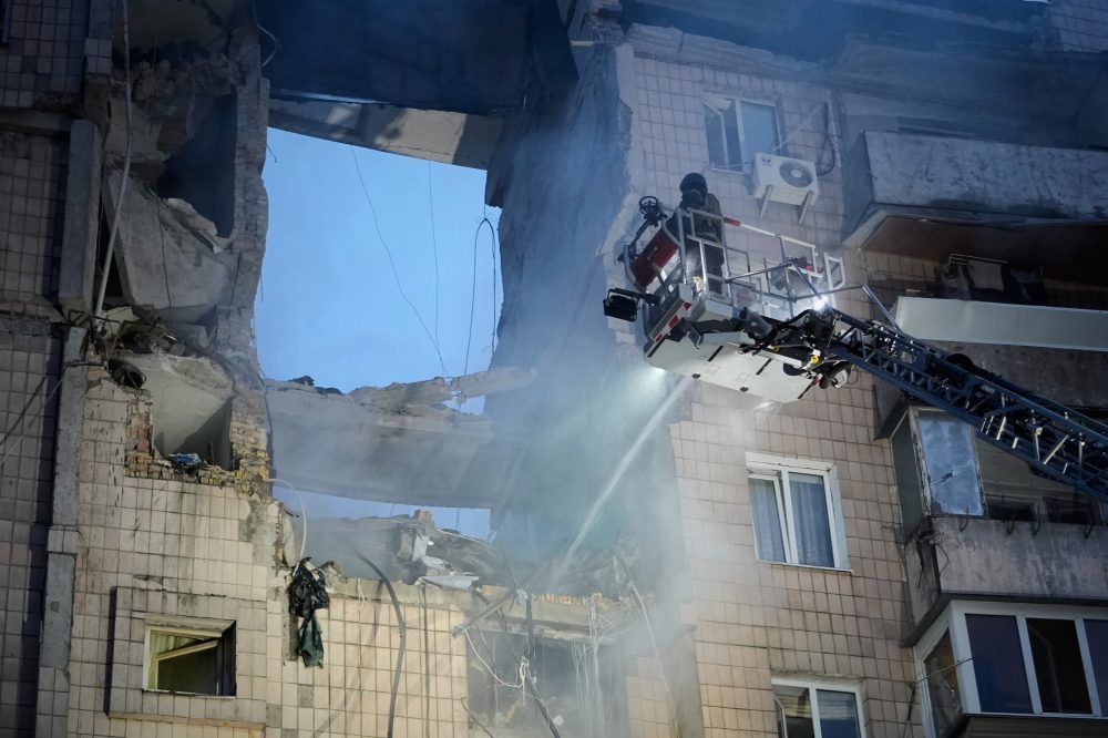 Russian Missiles and Drones Strike Kyiv, Killing at Least 3