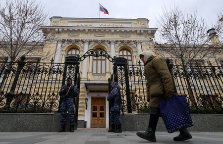 European Intelligence Report Warns Russia Faces Potential Banking Crisis From War Costs