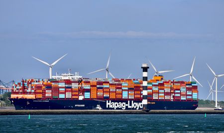 Maersk and Hapag-Lloyd Resume Some Suez Canal Sailings After Houthi Attacks