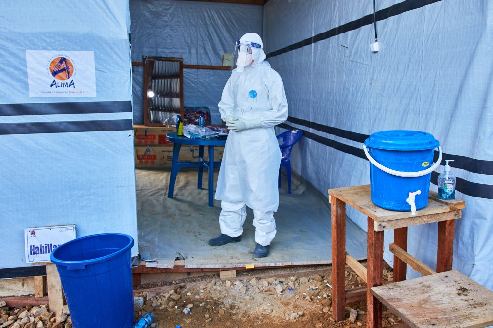 Congo Ebola Death Toll Surpasses 500 as Health Workers Threaten to Walk Off the Job