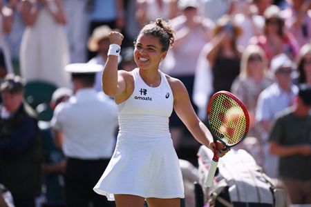 Paolini Defeats Eala in Three Sets, Advances to Wimbledon Quarterfinals