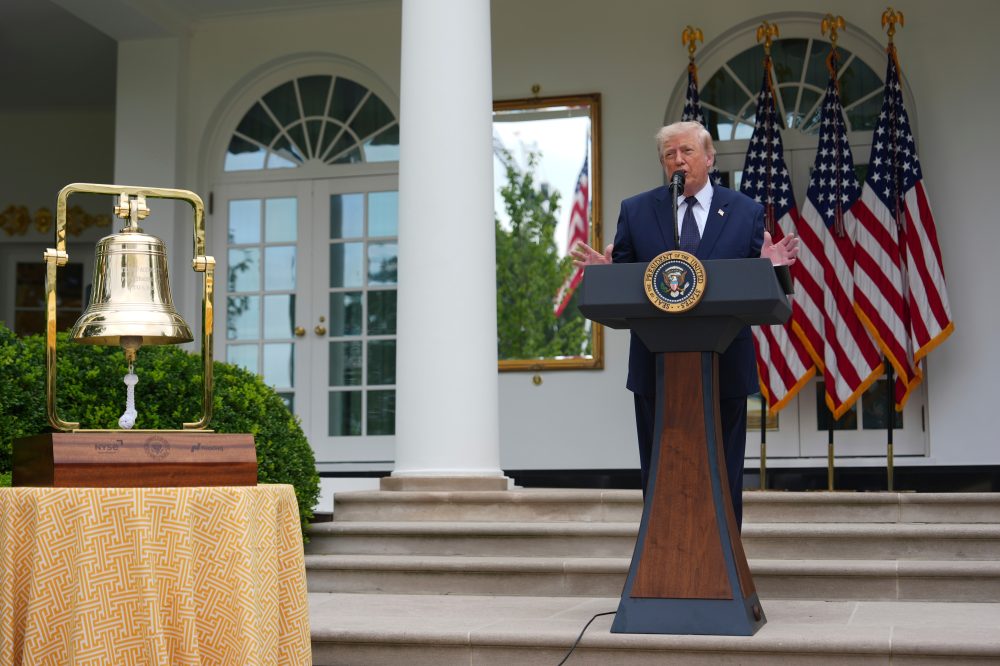 Trump Announces Granite Helipad for White House South Lawn