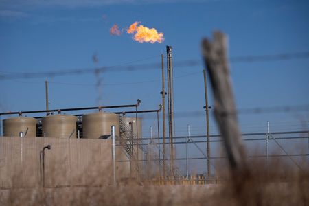 Oil Prices Tick Up as Traders Eye Supply Growth and Demand Outlook