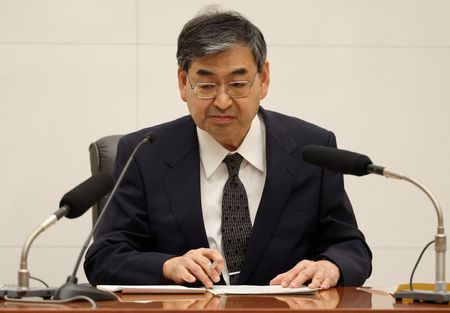 Japan Central Bank Dissenter Wants Demand-Led Inflation Proof Before Backing Rate Hikes