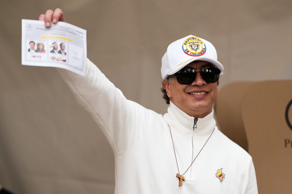 Colombia’s President-Elect Halts Transition After Outgoing Leader Cries Fraud