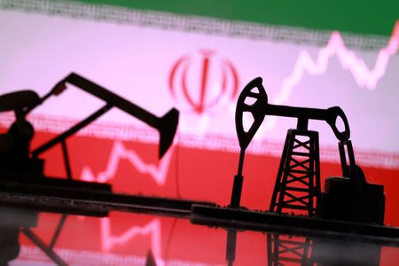 U.S. Pulls License for Iranian Oil Sales After Tanker Attacks in Key Waterway