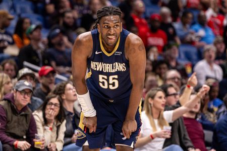 Lakers Sign Kevon Looney to Back Up Kessler, Eye Kuminga