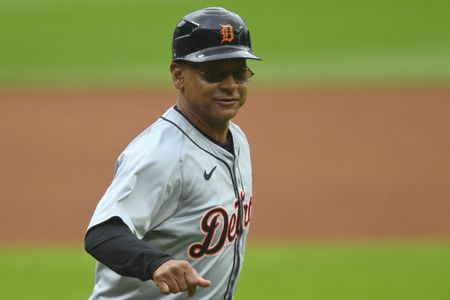 Detroit Tigers Part Ways With Third Base Coach Joey Cora Mid-Season