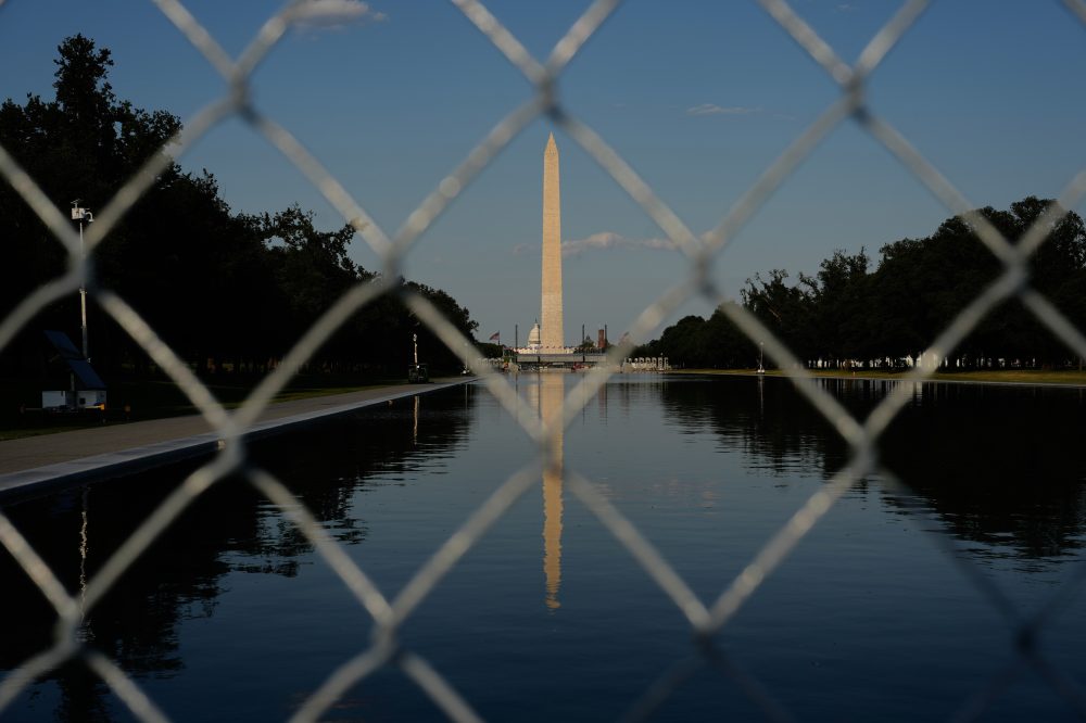 Former Olympian Pleads Not Guilty in Lincoln Memorial Reflecting Pool Damage Case