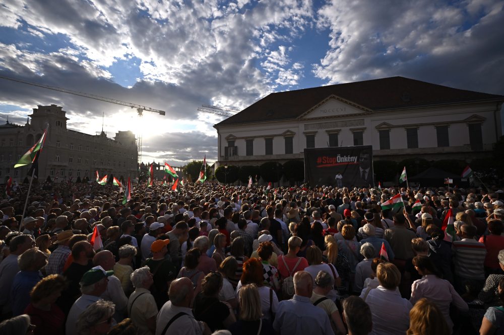 Orbán Allies Rally in Budapest Against Move to Remove Hungarian President