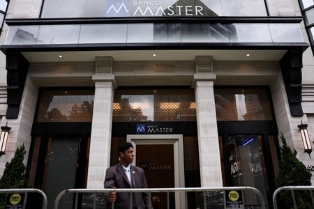 Brazil Police Raid Communications Executive Tied to Banco Master Scandal