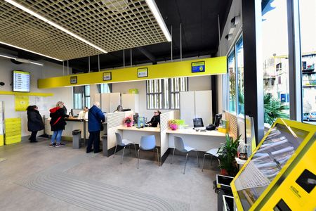 Italy’s National Postal Service Makes $15.4B Bid to Build AI and Telecom Empire