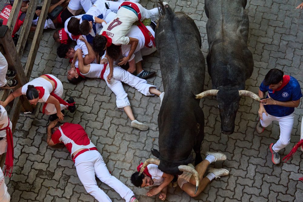 Runner Gored in Face During Chaotic Bull Run at Spain’s San Fermin Festival