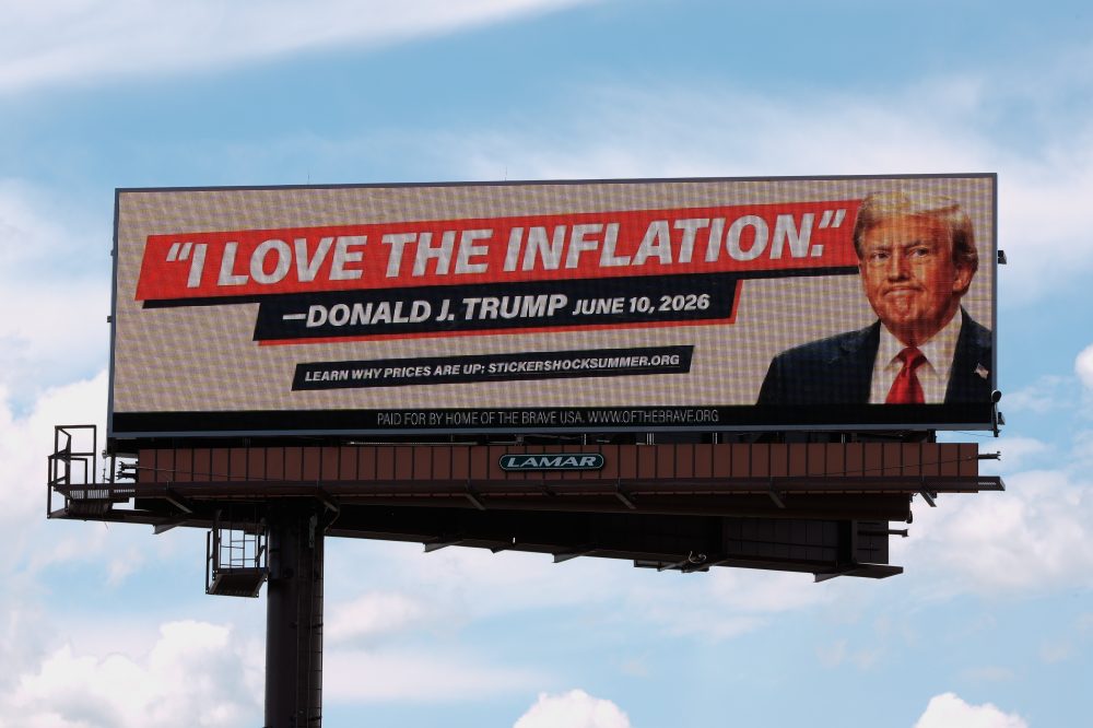 Fed Split on Inflation Outlook as US Home Prices Reach Record High