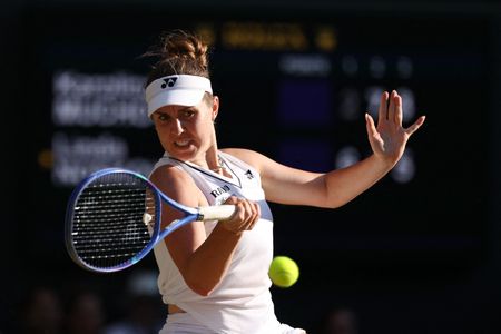 Czech Star Linda Noskova Claims First Grand Slam Title at Wimbledon