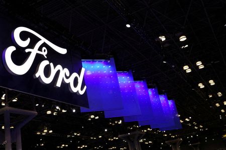 Ford and Canadian Auto Union Reach Tentative 3-Year Labor Deal