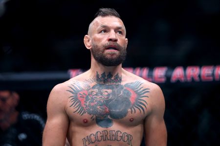 McGregor’s UFC Comeback Ends in Seconds After Knee Gives Out Against Holloway