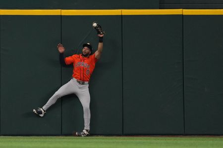 Astros Outfielder Brice Matthews Exits Sunday’s Game with Left Knee Injury
