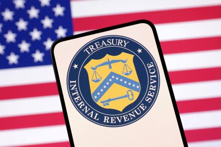Tariff Refunds Drive June Federal Budget Deficit to $120 Billion