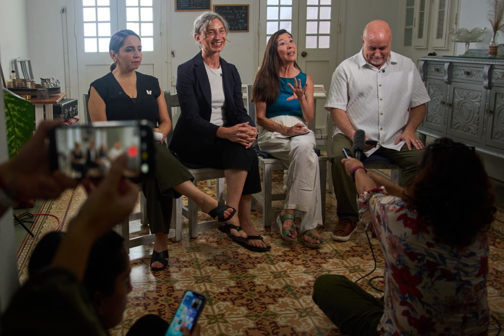 Democratic Lawmakers Visit Cuba, Slam U.S. Energy Embargo as ‘Silent Gaza’