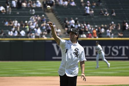 Top MLB Draft Pick Cholowsky Lands Record $10.35M Bonus with White Sox