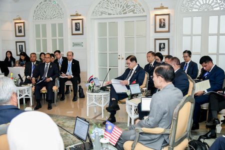 ASEAN Envoy Holds Myanmar Peace Talks with Rebel Groups in Thailand
