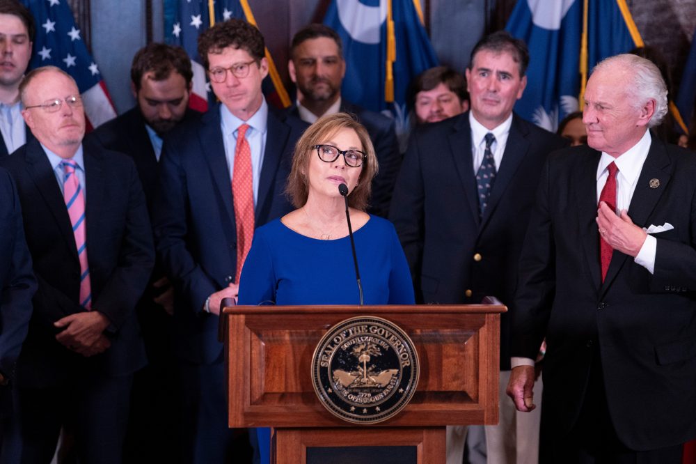Sister of Late Sen. Lindsey Graham Sworn In to Complete His Term