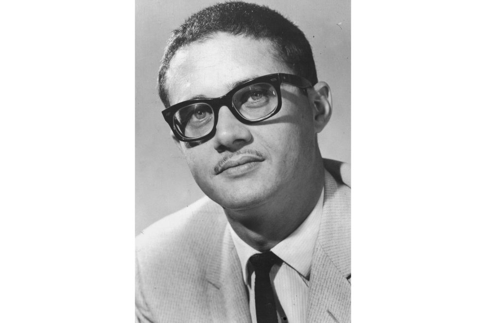 Pulitzer-Winning Political Cartoonist Pat Oliphant Dead at 90