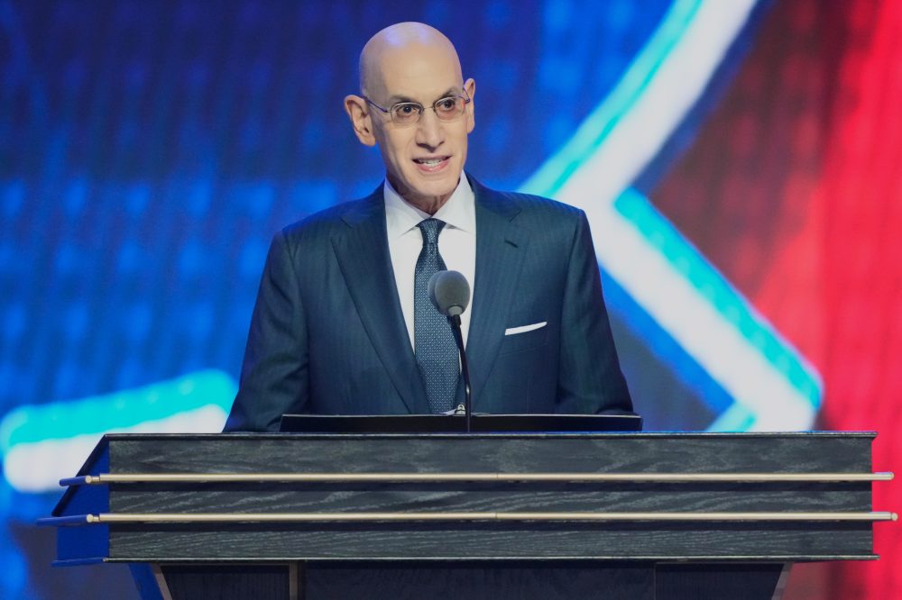 NBA Board Meeting Covers European League, Kawhi Probe, Expansion and Salary Rules
