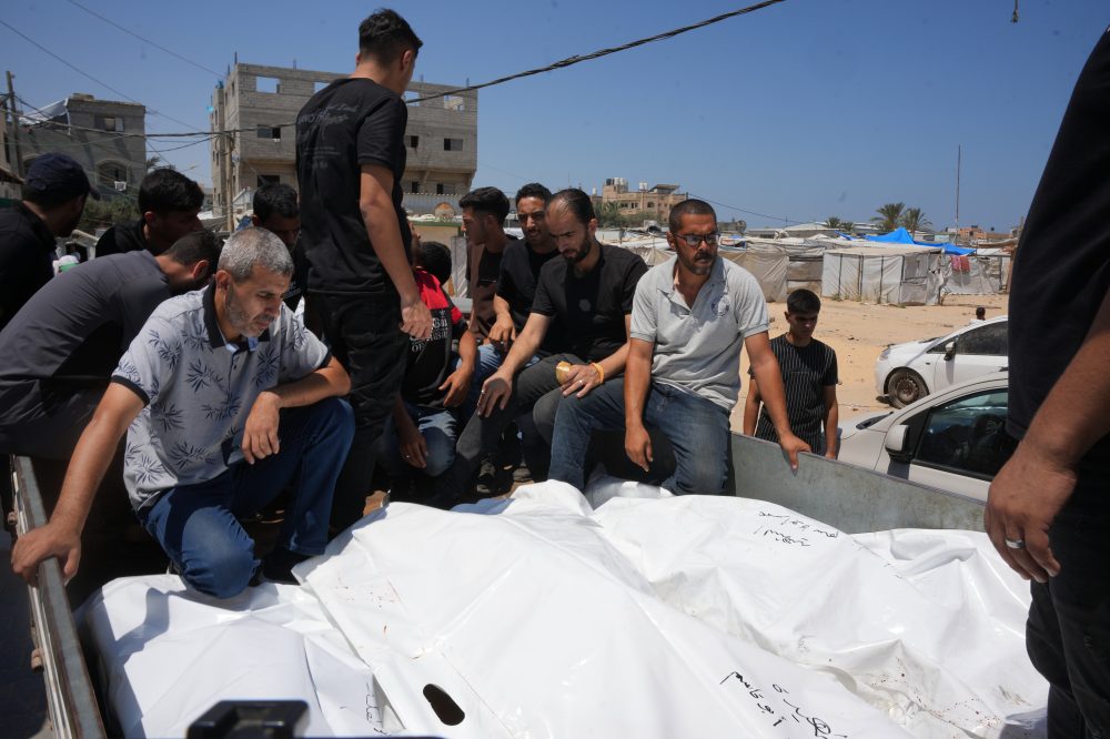 Israeli Airstrikes Kill Dozens in Gaza Despite Ceasefire Agreement