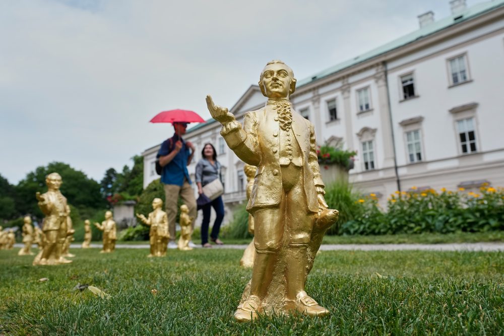 300 Golden Mini-Mozart Statues Dot Salzburg for Composer’s 270th Birthday