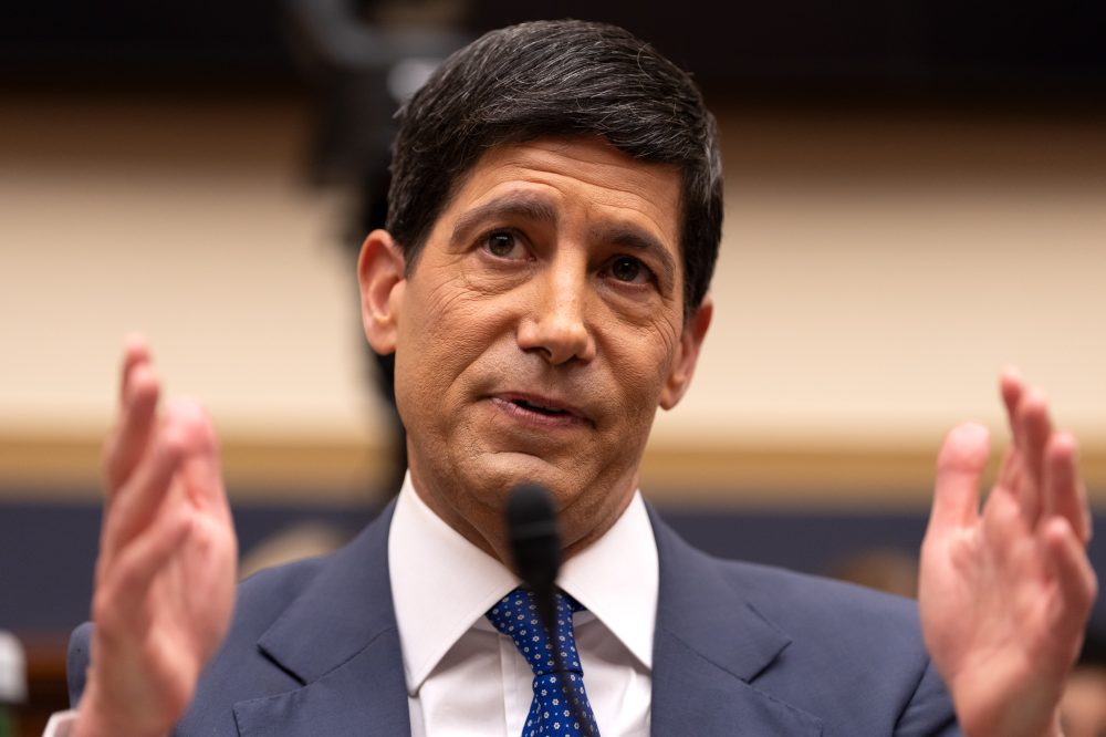 Fed Chair Warsh Dodges Senate Questions on Inflation, AI, and Trump Talks