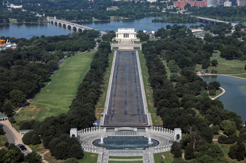Trump’s ‘American Flag Blue’ Reflecting Pool Liner Fades to Gray After Costly Renovation