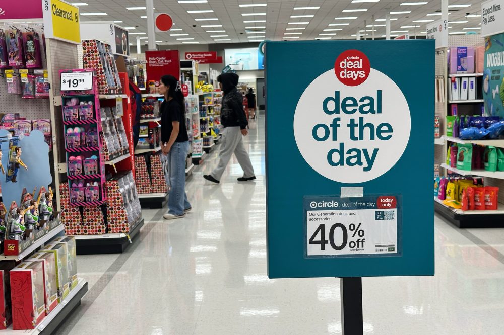 Consumer Spending Slows in June as Economic Worries Persist