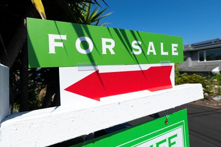 Home Sales Contracts Drop Sharply in June as Buyers Face Affordability Squeeze