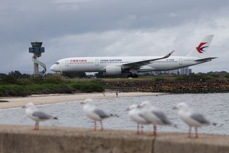 China’s Major Airlines Brace for $1.3B in Losses as Summer Travel Demand Falters