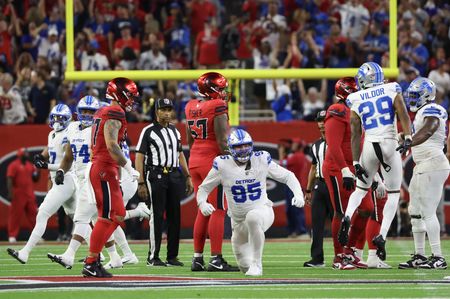 Detroit Lions DE Pat O’Connor Hangs Up His Cleats After NFL Career