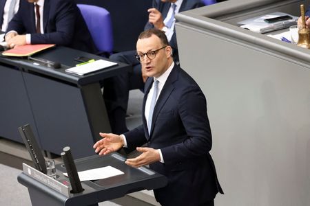 German Conservative Leader Resigns Over Surrogate Baby Controversy